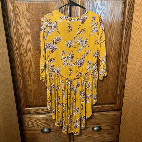 Gimmicks High Low Top - Picture 4 of 5